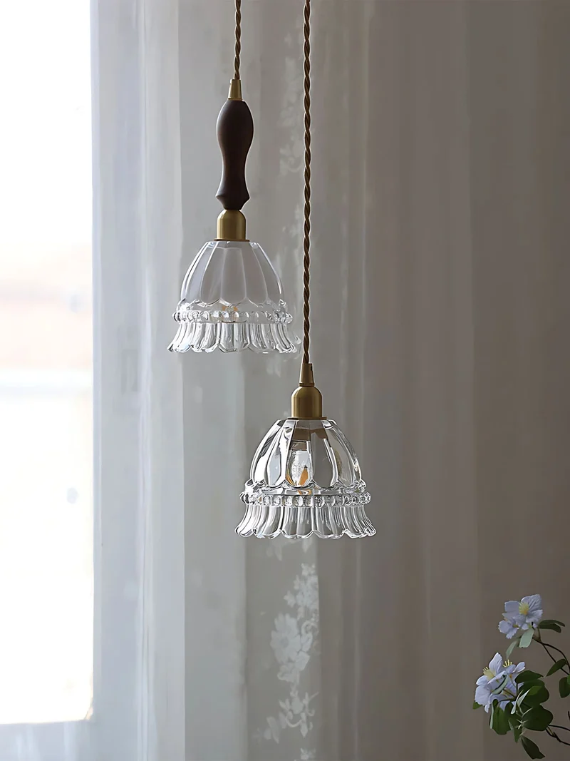 Franse Landelijke Hanglamp Glazen Kap Kwallen Design Transparant of Amber met Walnoot Greep Sfeerverlichting Eetkamer Elegante Plafondlamp | Sansoti