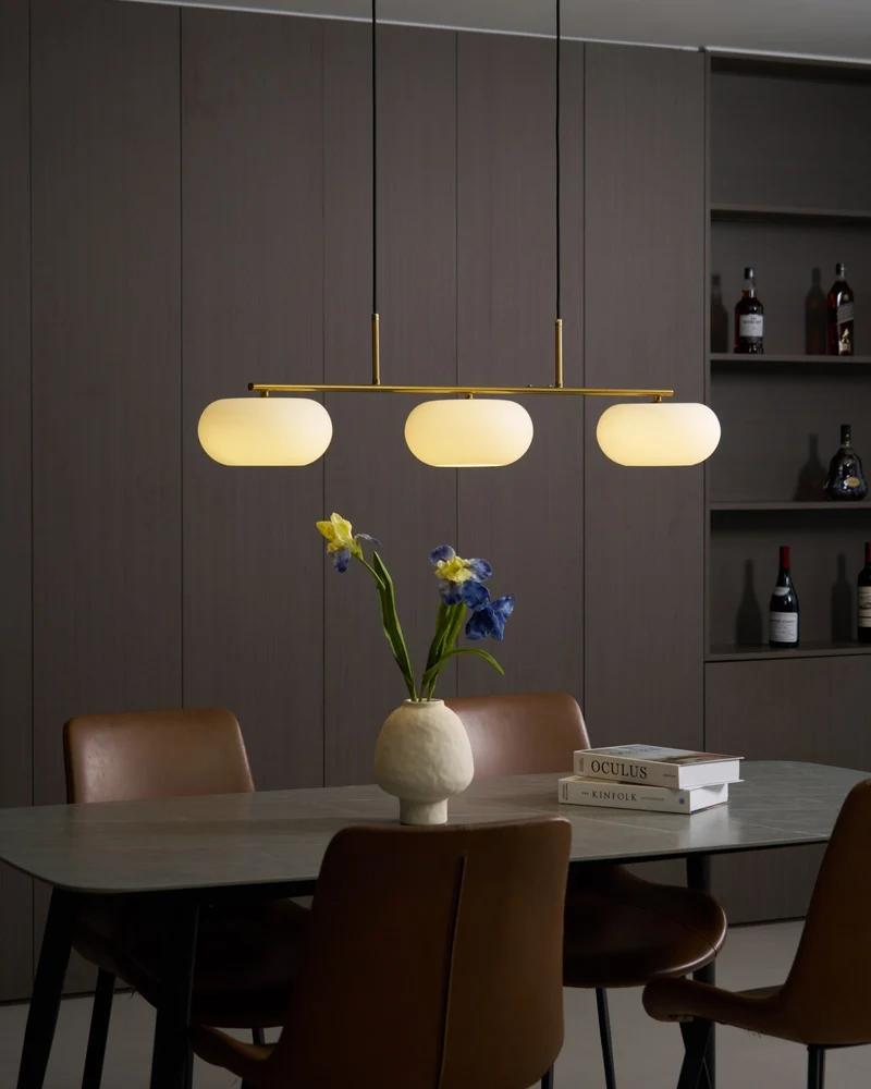 Design Hanglamp met 3 Globe Kapjes - Stijlvolle Eetkamerverlichting voor Tafel en Kookeiland - Verstelbaar 150 cm - Nikkel of Goud - E26/E27 | Sansoti