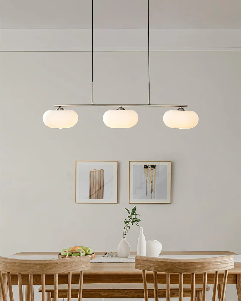Design Hanglamp met 3 Globe Kapjes - Stijlvolle Eetkamerverlichting voor Tafel en Kookeiland - Verstelbaar 150 cm - Nikkel of Goud - E26/E27 | Sansoti