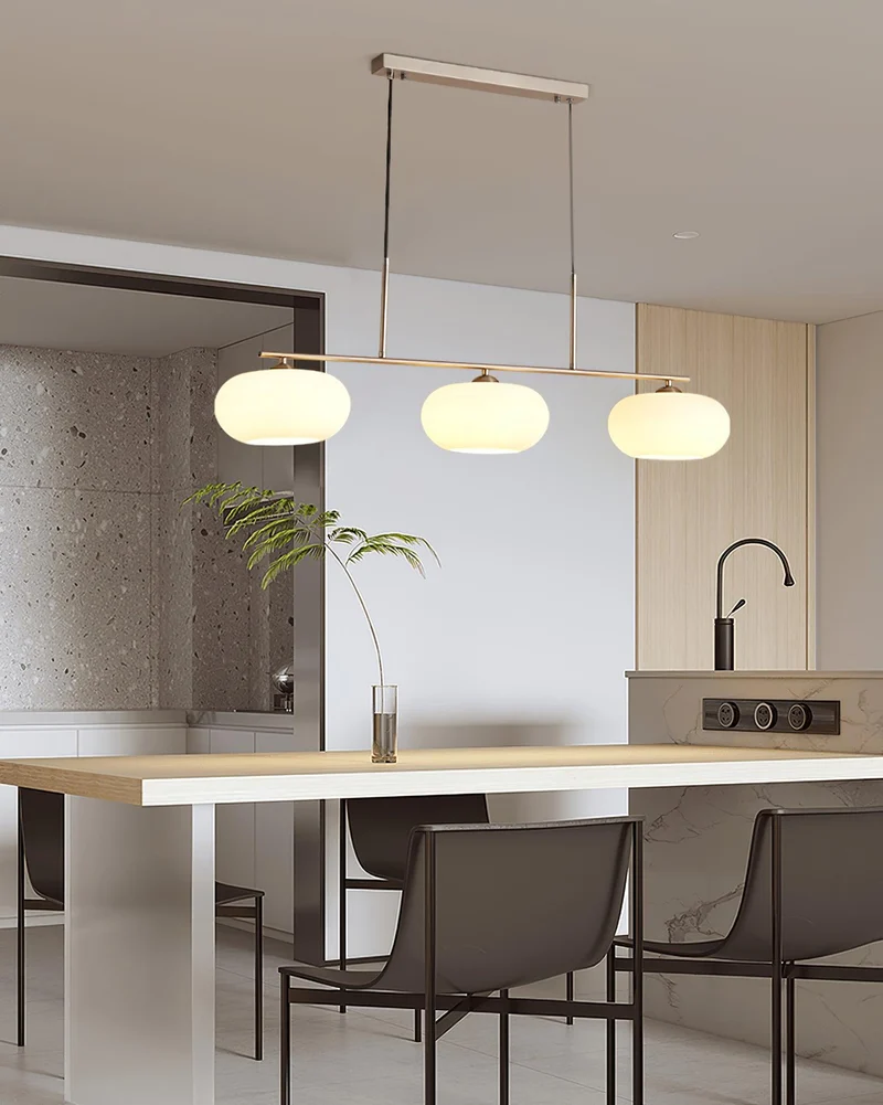 Design Hanglamp met 3 Globe Kapjes - Stijlvolle Eetkamerverlichting voor Tafel en Kookeiland - Verstelbaar 150 cm - Nikkel of Goud - E26/E27 | Sansoti