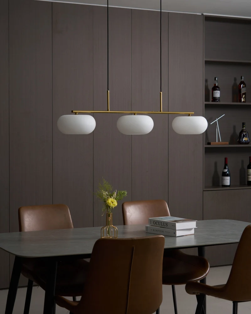 Design Hanglamp met 3 Globe Kapjes - Stijlvolle Eetkamerverlichting voor Tafel en Kookeiland - Verstelbaar 150 cm - Nikkel of Goud - E26/E27 | Sansoti