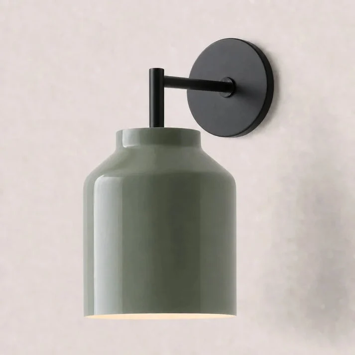 Wandlamp met Melkglazen Kap en Metalen Accenten Minimalistisch Design Sfeerlamp Hal Gang Slaapkamer | Sansoti