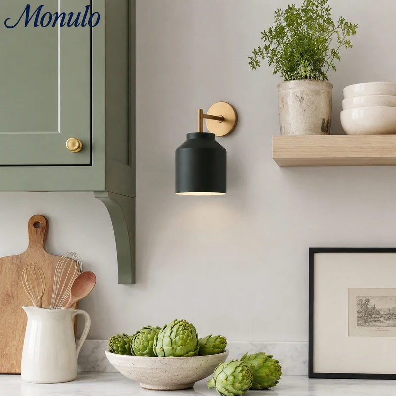 Wandlamp met Melkglazen Kap en Metalen Accenten Minimalistisch Design Sfeerlamp Hal Gang Slaapkamer | Sansoti