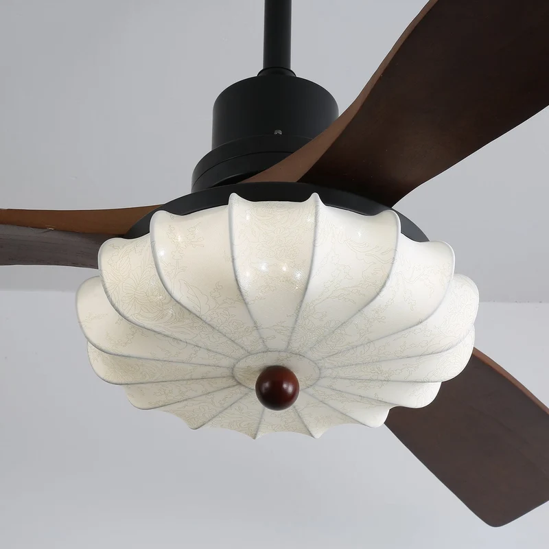 Plafondventilator met Verlichting – DC-Motor – Lotus-Dessin Katoenen Kap – Walnoothouten Bladen – Regelbaar & Omkeerbaar | Sansoti