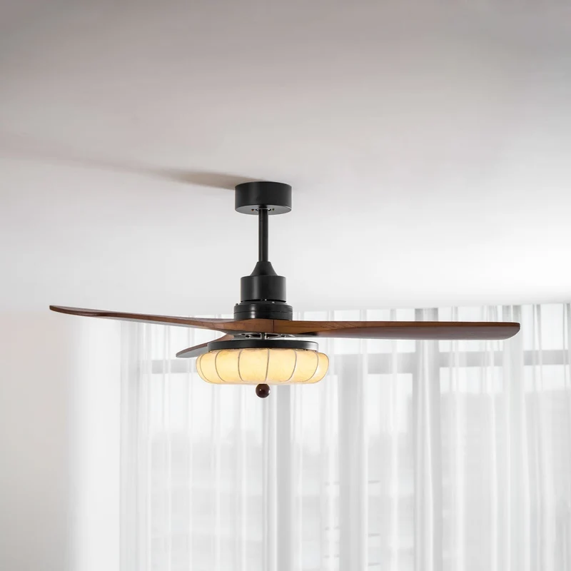 Plafondventilator met Verlichting – DC-Motor – Lotus-Dessin Katoenen Kap – Walnoothouten Bladen – Regelbaar & Omkeerbaar | Sansoti