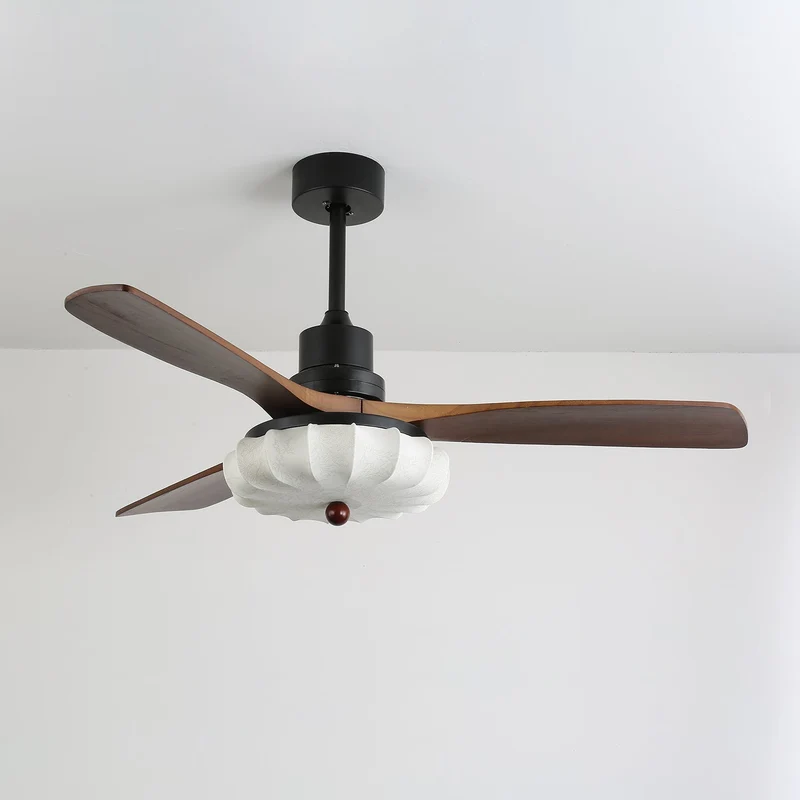 Plafondventilator met Verlichting – DC-Motor – Lotus-Dessin Katoenen Kap – Walnoothouten Bladen – Regelbaar & Omkeerbaar | Sansoti
