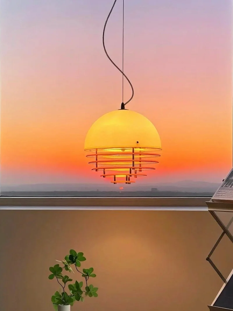 Stijlvolle Hanglamp Bauhaus Design Oranje-Wit Sfeerverlichting voor Moderne Interieurs | Sansoti