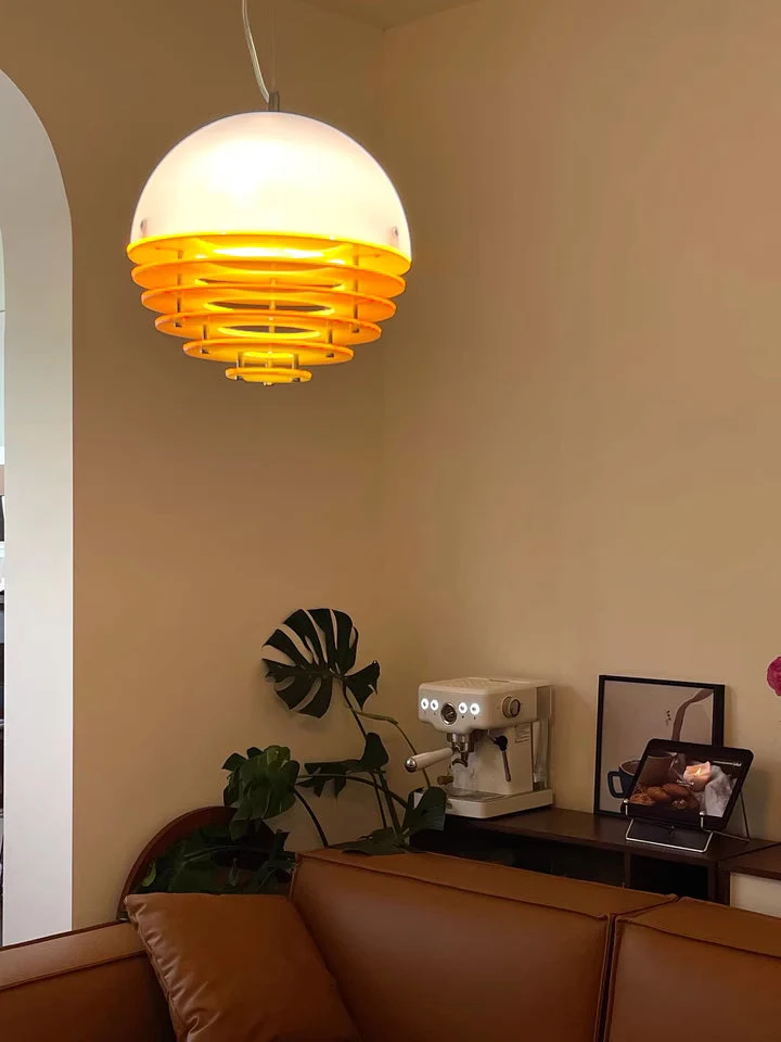 Stijlvolle Hanglamp Bauhaus Design Oranje-Wit Sfeerverlichting voor Moderne Interieurs | Sansoti