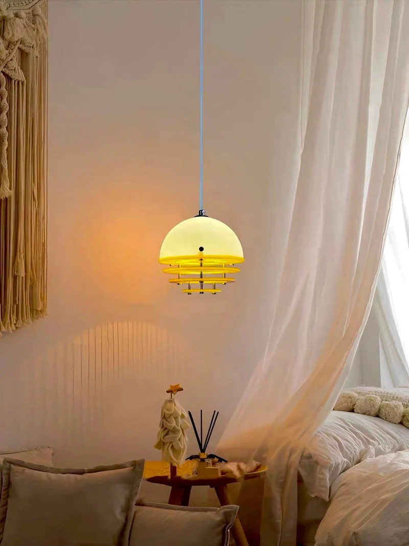 Stijlvolle Hanglamp Bauhaus Design Oranje-Wit Sfeerverlichting voor Moderne Interieurs | Sansoti