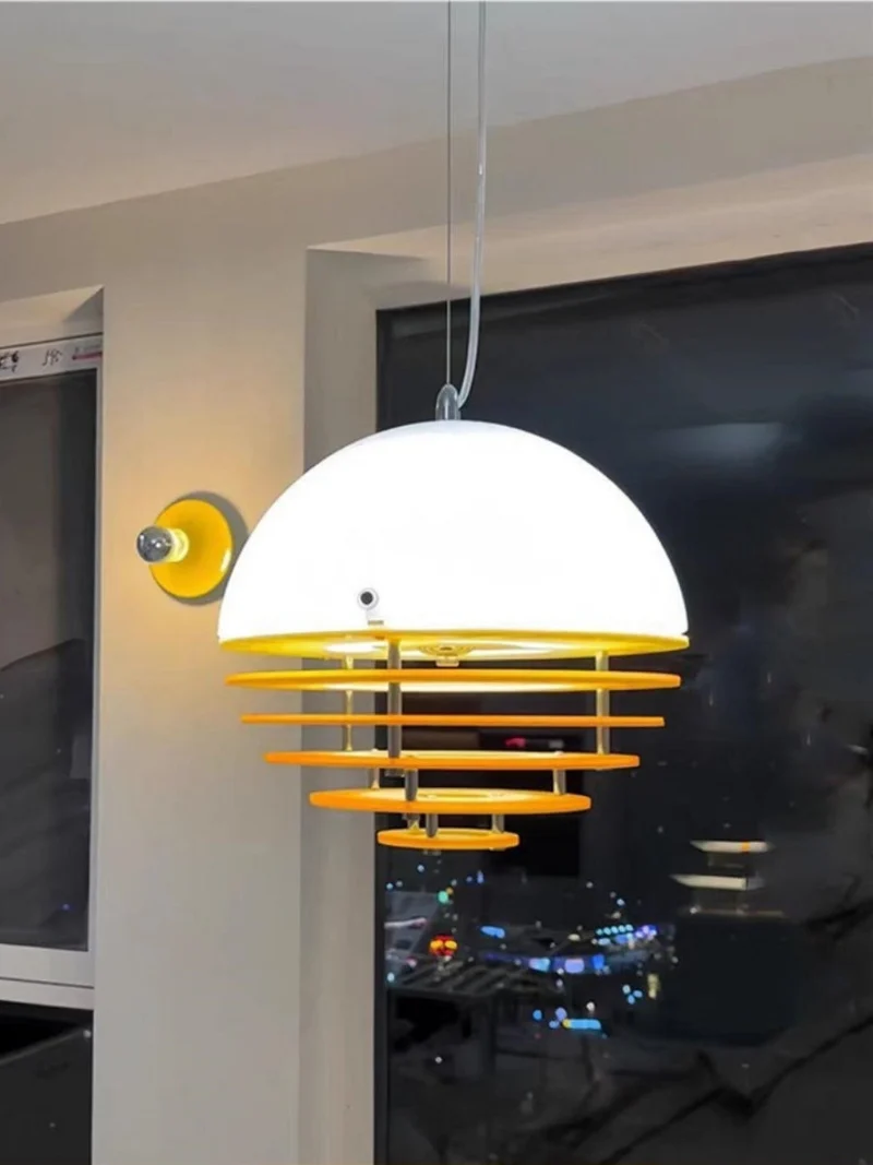 Stijlvolle Hanglamp Bauhaus Design Oranje-Wit Sfeerverlichting voor Moderne Interieurs | Sansoti