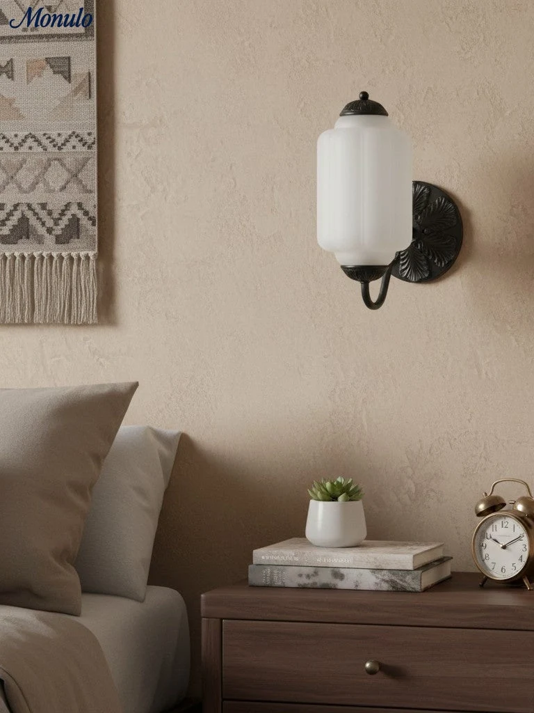 Melkglazen Wandlamp Eloise voor Hal en Slaapkamer | Vintage Wandverlichting met Melkwit Glas | Sansoti