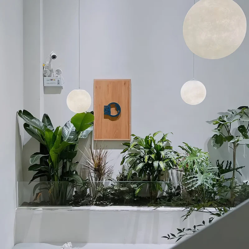 Maan Hanglamp – Realistische Textuur – 8 Maten Beschikbaar – Romantische Maanbol voor Slaapkamer Eetkamer Kinderkamer – Dimbaar Warm Licht – Schuine Plafondadapter Inbegrepen | Sansoti