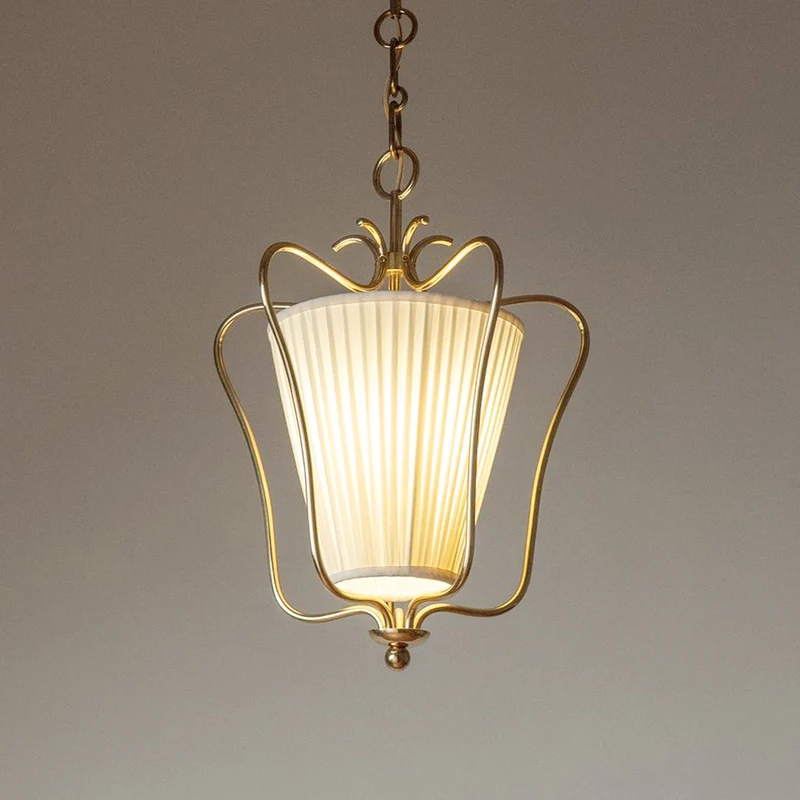 Vintage Hanglamp met Messing Afwerking en Plooistof Kap – Warm Lantaarnontwerp voor Keuken en Hal | Sansoti
