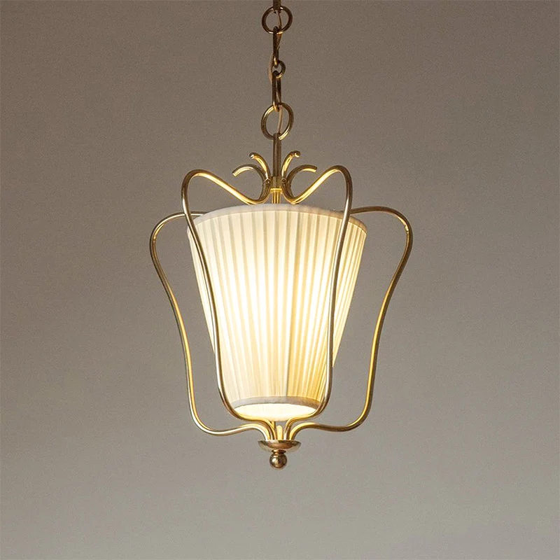 Vintage Hanglamp met Messing Afwerking en Plooistof Kap – Warm Lantaarnontwerp voor Keuken en Hal | Sansoti