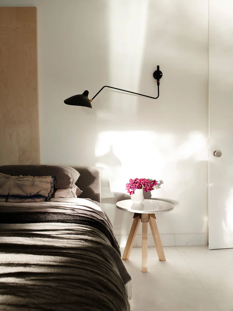 Wandlamp met verstelbare armen — industriële wandverlichting in aluminium en messing — vintage design — moderne wandlamp voor woonkamer slaapkamer | Sansoti
