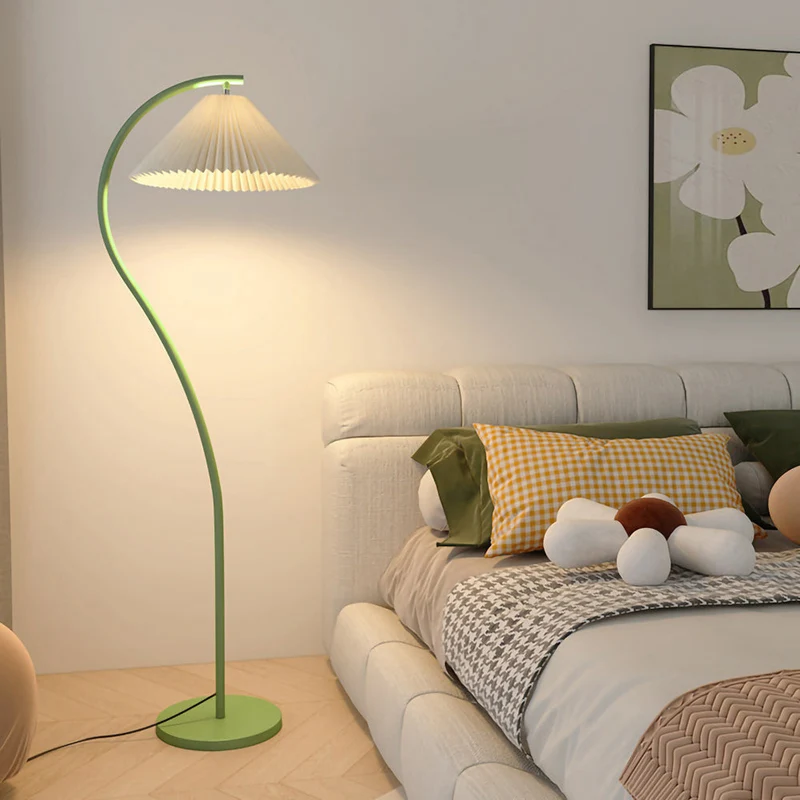 Geplooide Vloerlamp met Stoffen Kap – Modern Design Zwart Beige Groen Goud – 155cm Hoog E26/E27 – Dimbaar | Sansoti