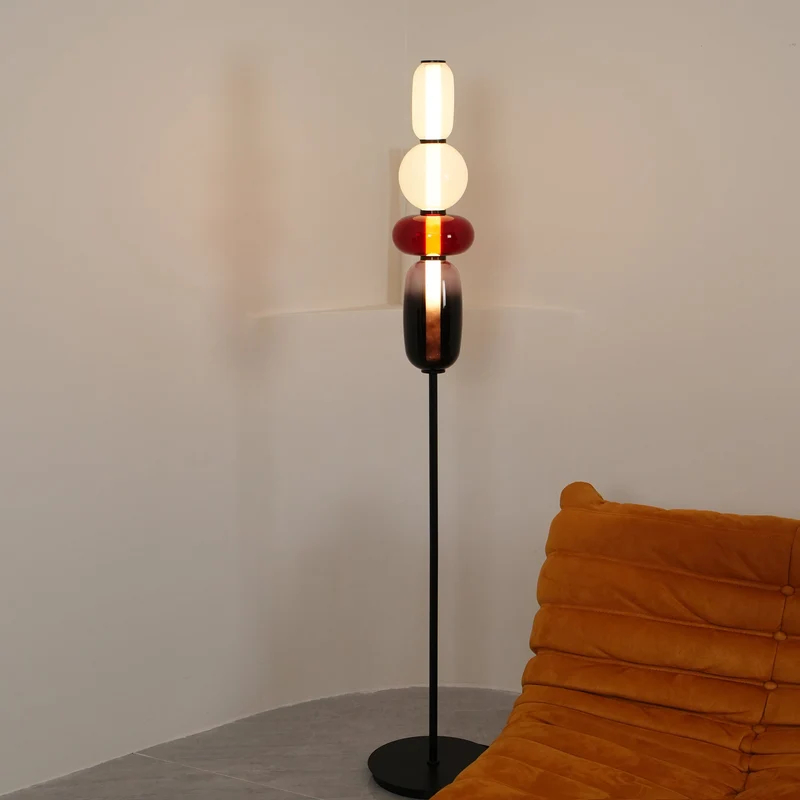 Glazen Vloerlamp met Handgeblazen Kap Zwarte Standaard Modern Design Woonkamer Verlichting | Sansoti