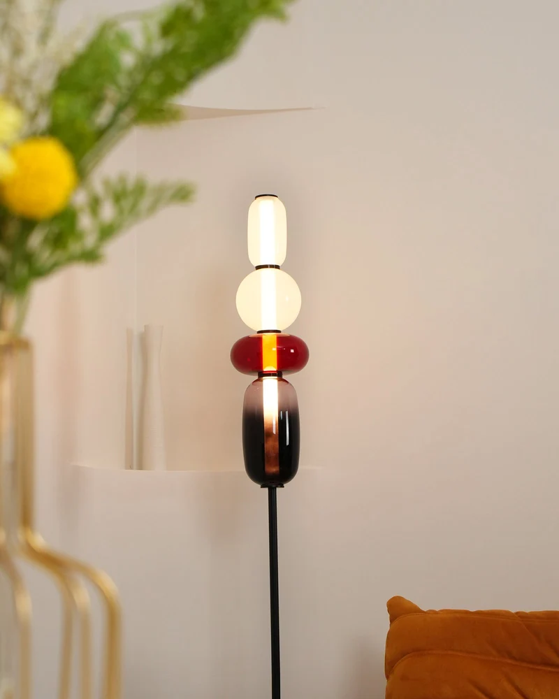 Glazen Vloerlamp met Handgeblazen Kap Zwarte Standaard Modern Design Woonkamer Verlichting | Sansoti