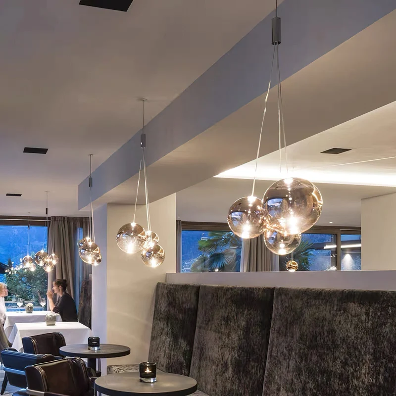 Glazen Hanglamp met Metalen Cluster Bellenbollen Moderne Verlichting | Sansoti