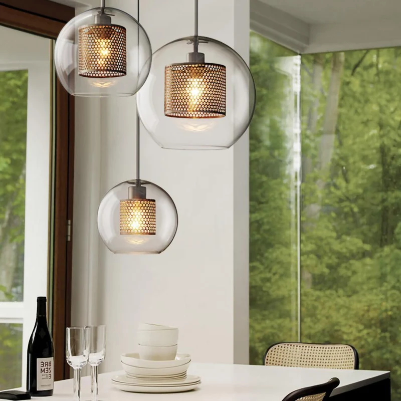 Glazen Hanglamp met Metalen Gaaskap Transparant Amber Zwart Goud 20-30cm Scandinavisch Design Eetkamer Keuken | Sansoti