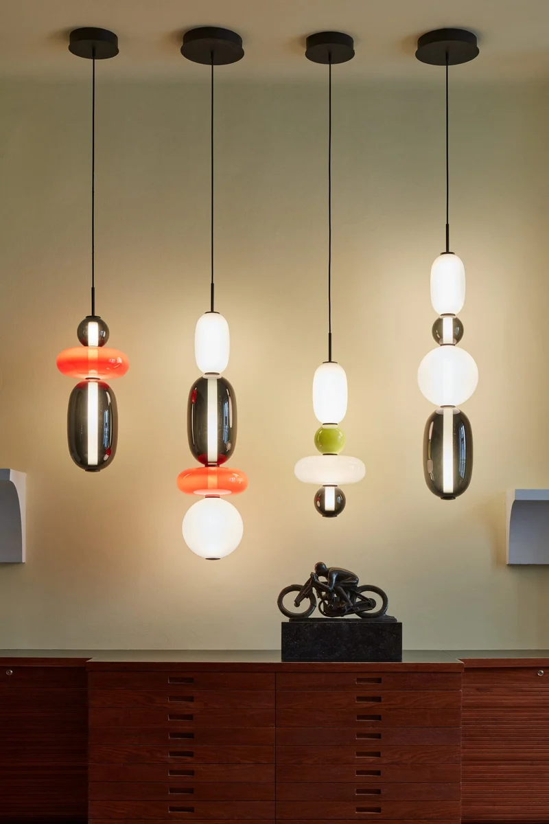 Glazen Hanglamp met Handgeblazen Kappen – Moderne Verlichting met Ambachtelijk Glaswerk | Sansoti