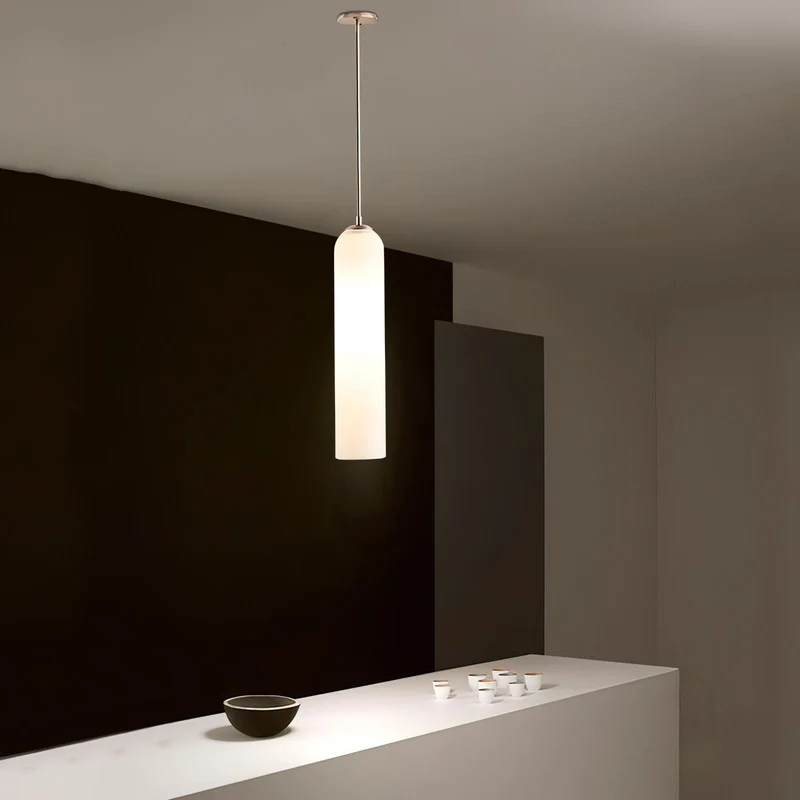 Glazen Hanglamp met Lange Buis – Mondgeblazen Glas Zwart of Goud Finish 10cm Diameter | Sansoti