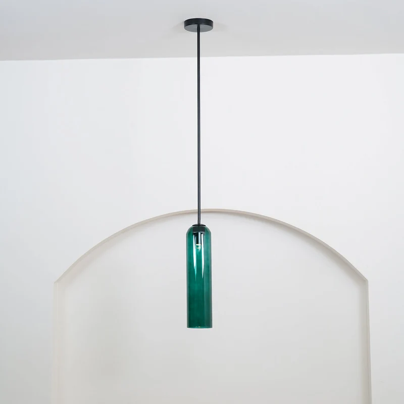 Glazen Hanglamp met Lange Buis – Mondgeblazen Glas Zwart of Goud Finish 10cm Diameter | Sansoti