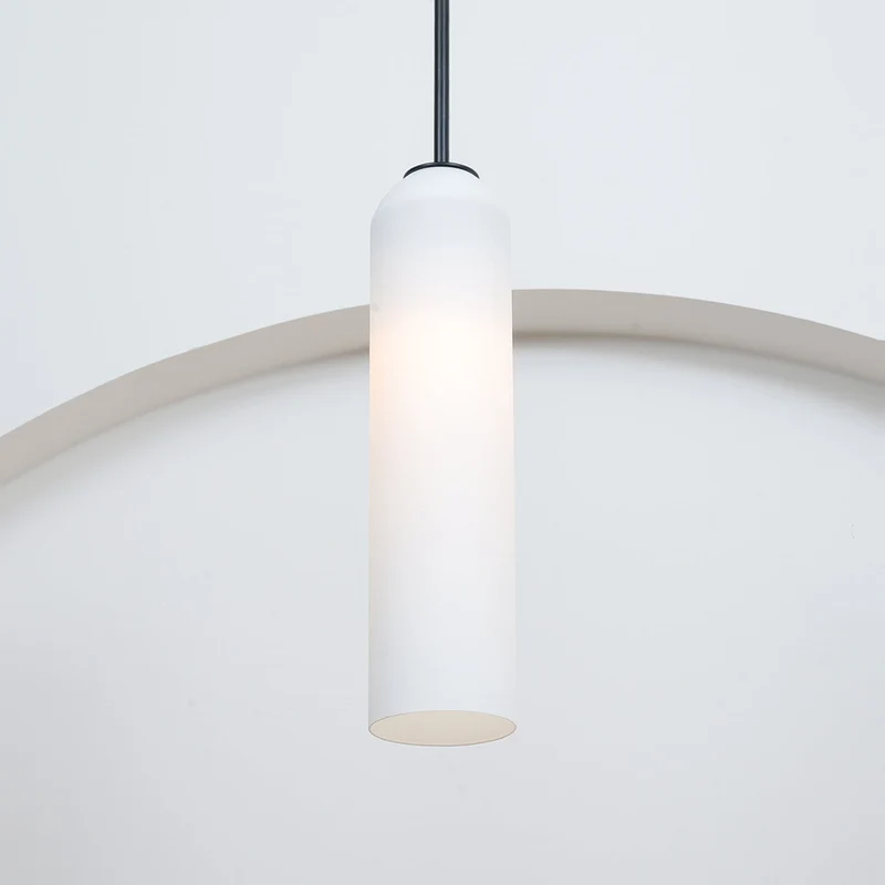 Glazen Hanglamp met Lange Buis – Mondgeblazen Glas Zwart of Goud Finish 10cm Diameter | Sansoti
