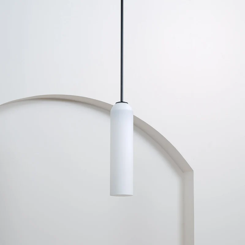 Glazen Hanglamp met Lange Buis – Mondgeblazen Glas Zwart of Goud Finish 10cm Diameter | Sansoti