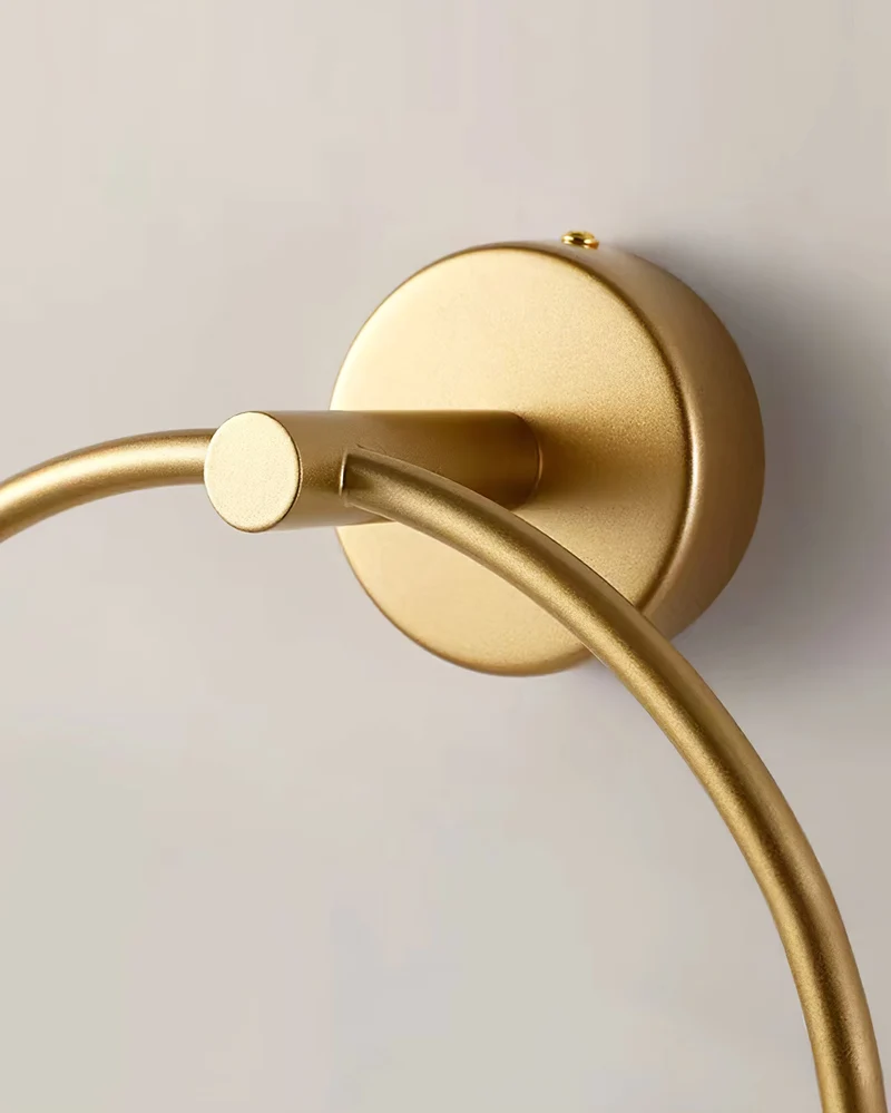 Design Wandlamp Goud Wit Glas Sfeerlicht Modern Interieur Woonaccessoires Stijlvolle Verlichting | Sansoti