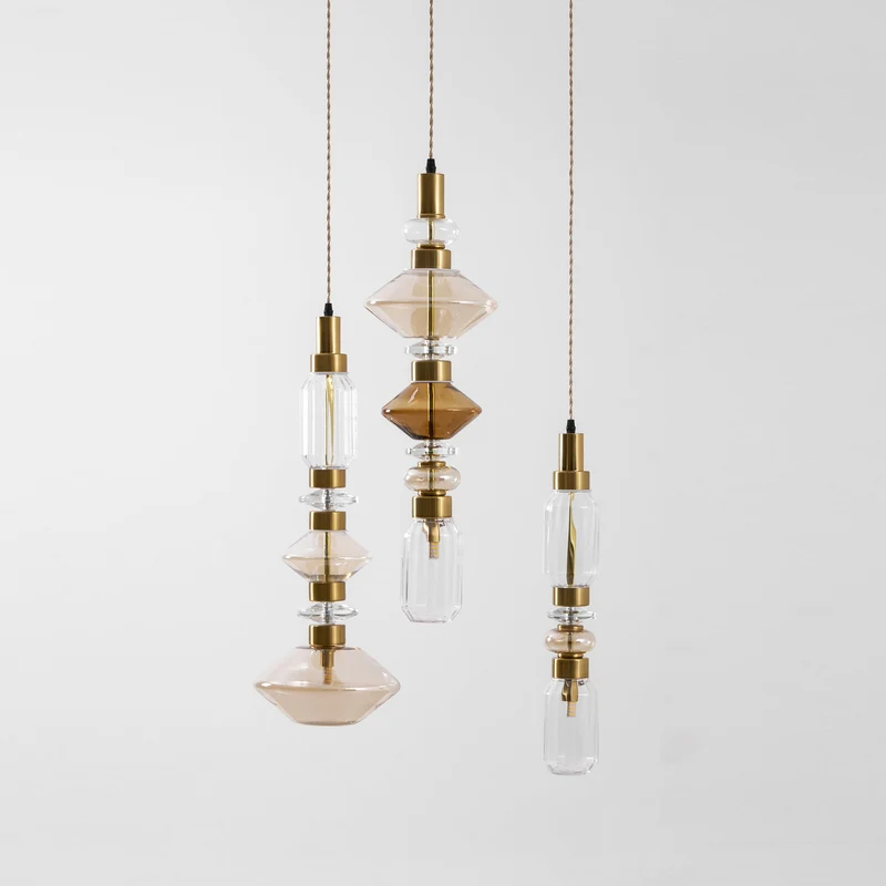 Glazen Hanglamp met Koperen Afwerking en Elegante Bolvorm voor Woonkamer en Eetkamer | Sansoti