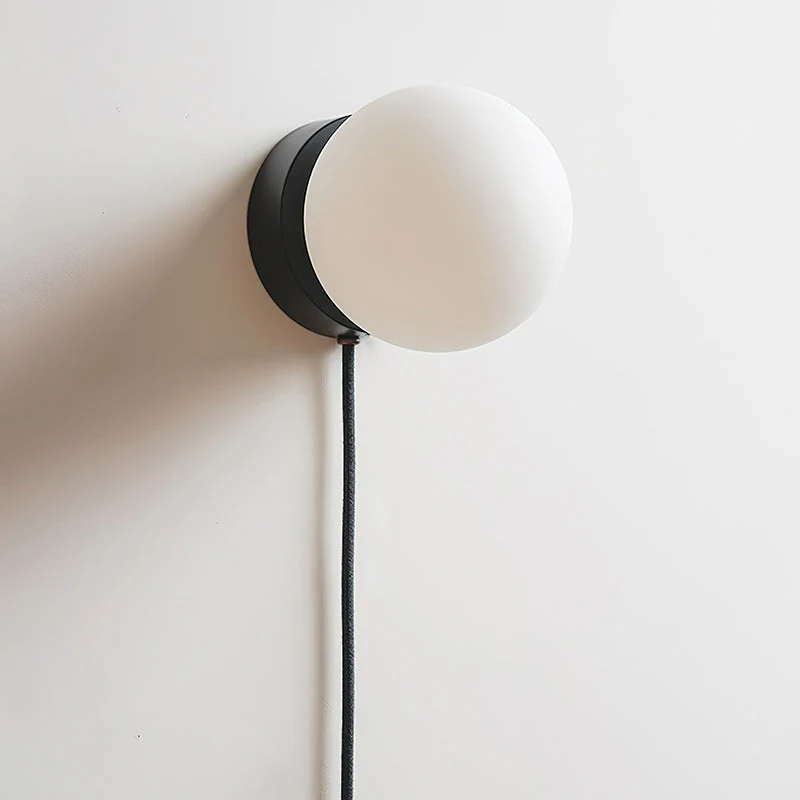 Wandlamp Plug-In Glas & IJzer Zwart Wit Sfeerlicht Slaapkamer Gang | Sansoti