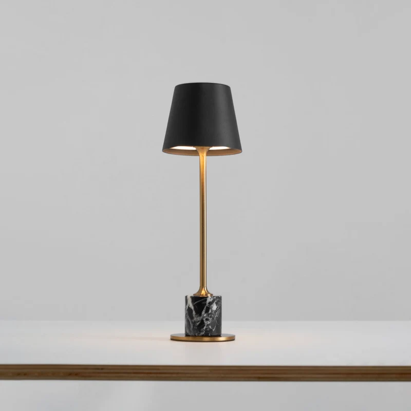 Draagbare Mini Tafellamp op Batterij met Marmeren Voet Ø10cm | Sansoti