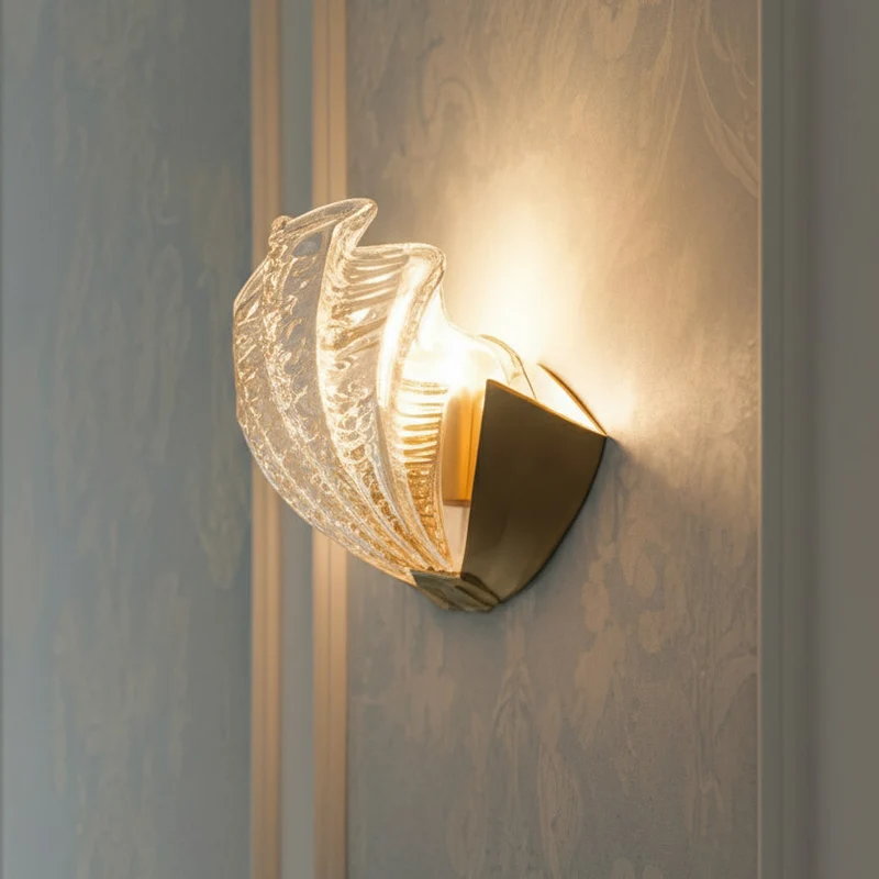 Glazen Wandlamp Schelp Design Messing & Glas Luxe Afwerking voor Gang en Slaapkamer | Sansoti