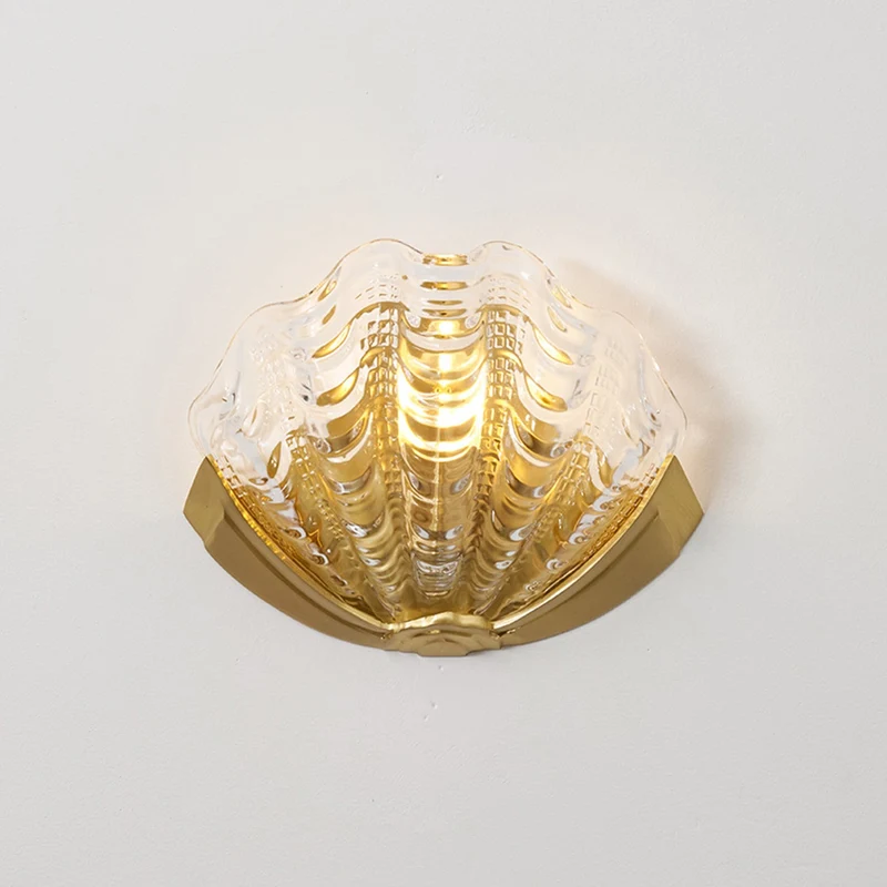 Glazen Wandlamp Schelp Design Messing & Glas Luxe Afwerking voor Gang en Slaapkamer | Sansoti