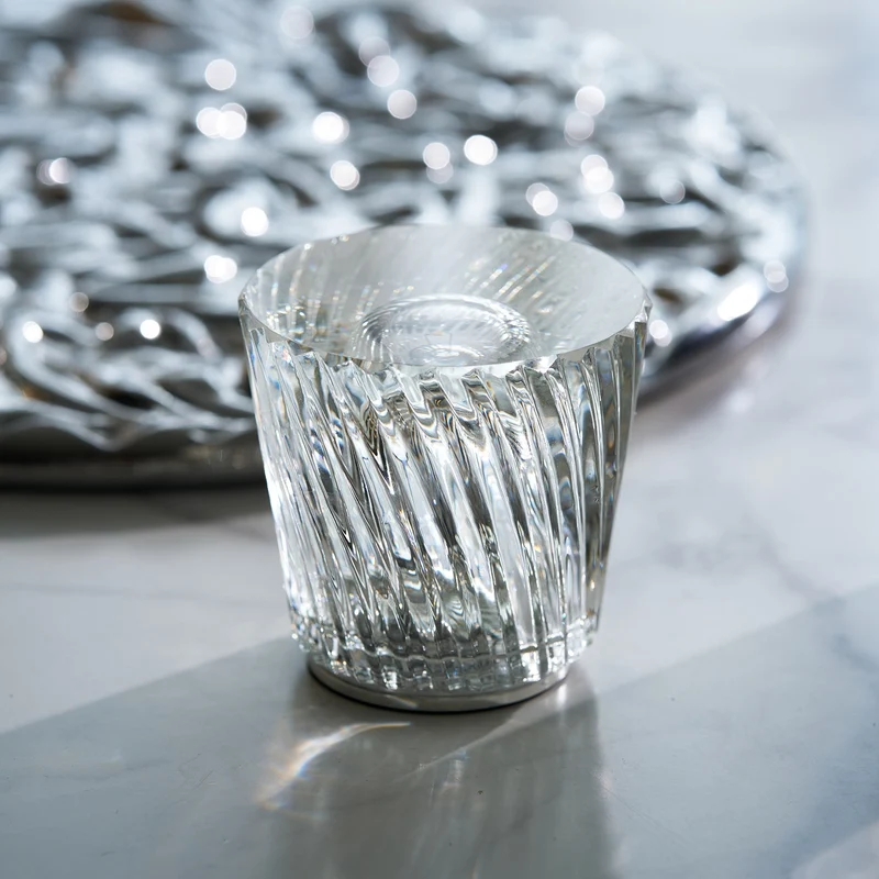 Diamant Kristal Tafellamp met Ingebouwde Accu – Draadloos & Dimbaar – Ø 8,2 cm × H 9 cm | Sansoti