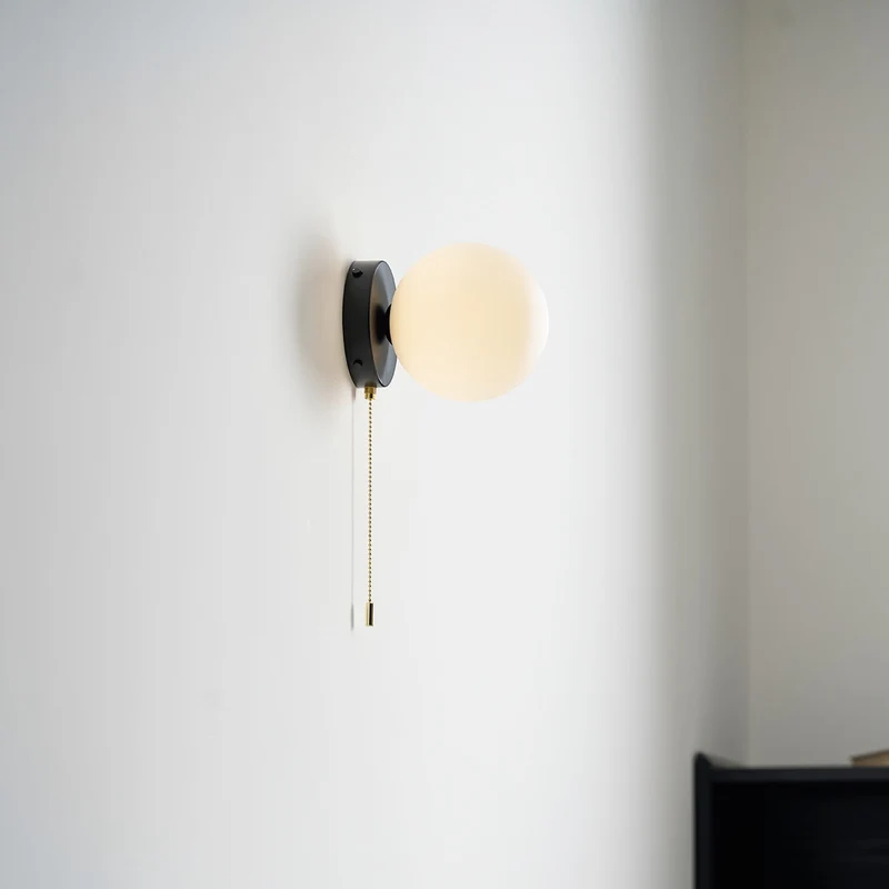 Glazen Wandlamp Scandinavisch Design met Ronde Bolkap Wit Glas G9 Fitting Compact & Modern Sfeervol voor Slaapkamer Hal | Sansoti