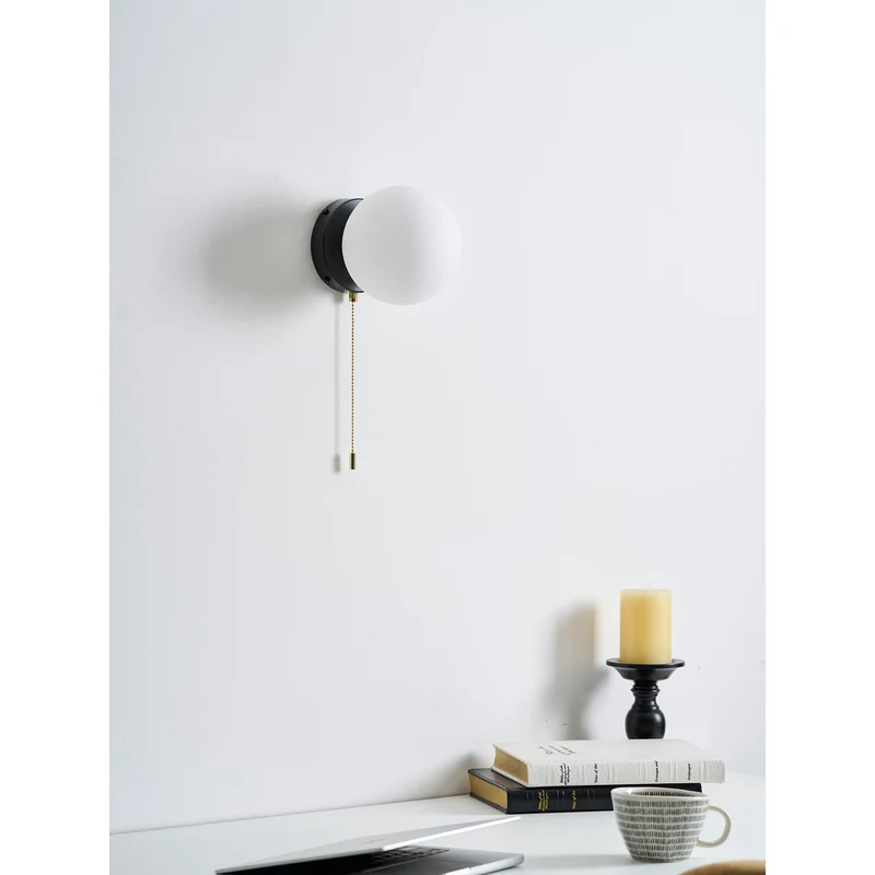 Glazen Wandlamp Scandinavisch Design met Ronde Bolkap Wit Glas G9 Fitting Compact & Modern Sfeervol voor Slaapkamer Hal | Sansoti
