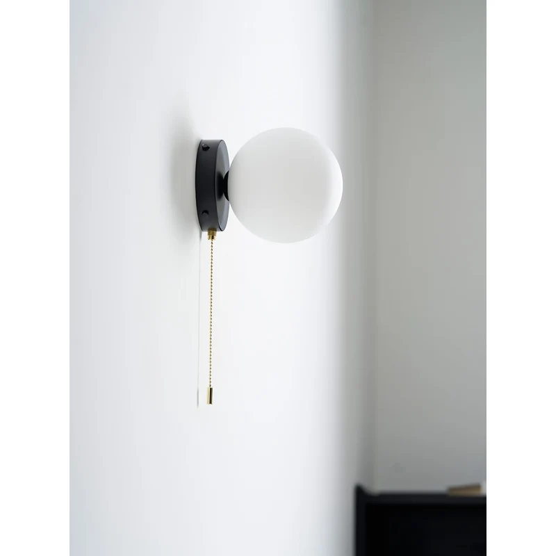 Glazen Wandlamp Scandinavisch Design met Ronde Bolkap Wit Glas G9 Fitting Compact & Modern Sfeervol voor Slaapkamer Hal | Sansoti