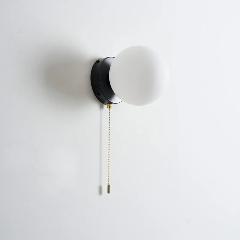 Glazen Wandlamp Scandinavisch Design met Ronde Bolkap Wit Glas G9 Fitting Compact & Modern Sfeervol voor Slaapkamer Hal | Sansoti