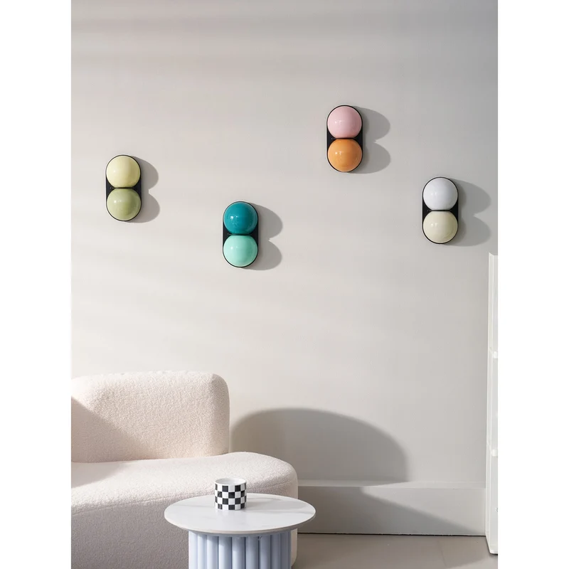 Moderne Dubbele Glazen Wandlamp – Speelse Verlichting met Gekleurde Glazen voor Slaapkamer & Kinderkamer | Sansoti