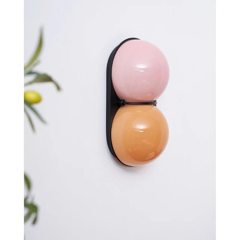 Moderne Dubbele Glazen Wandlamp – Speelse Verlichting met Gekleurde Glazen voor Slaapkamer & Kinderkamer | Sansoti