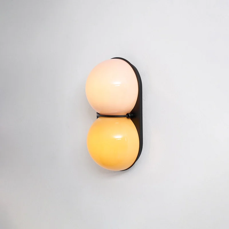 Moderne Dubbele Glazen Wandlamp – Speelse Verlichting met Gekleurde Glazen voor Slaapkamer & Kinderkamer | Sansoti