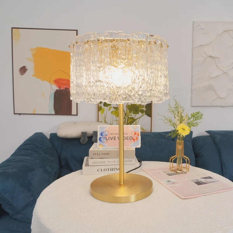 Glazen Tafellamp met Messing Voet – Design Verlichting voor Interieur | Sansoti