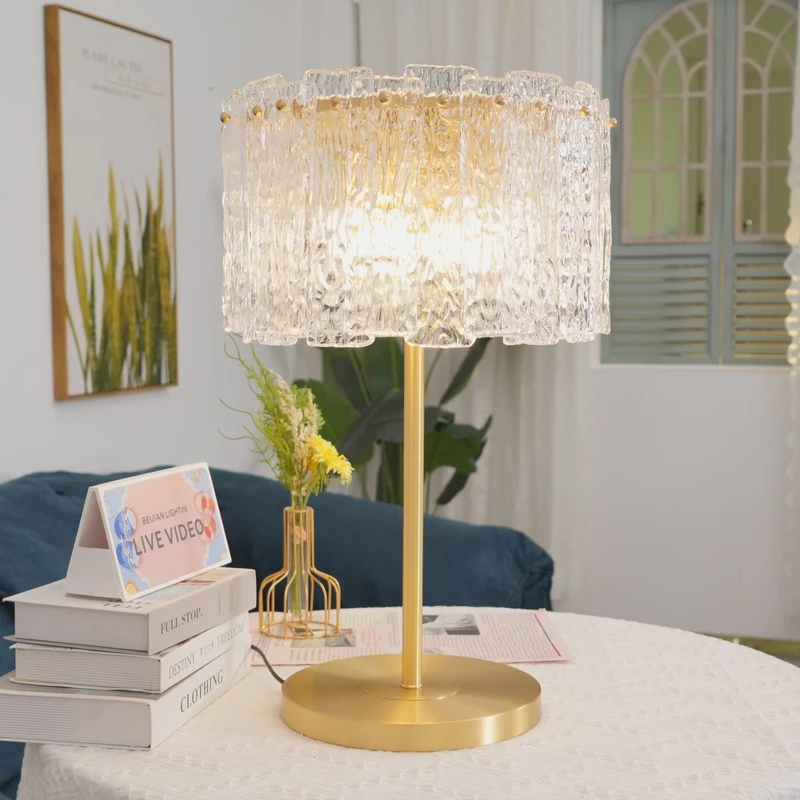 Glazen Tafellamp met Messing Voet – Design Verlichting voor Interieur | Sansoti
