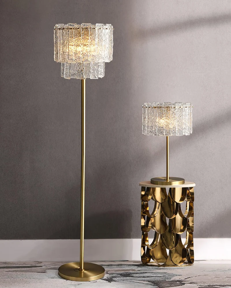 Glazen Tafellamp met Messing Voet – Design Verlichting voor Interieur | Sansoti