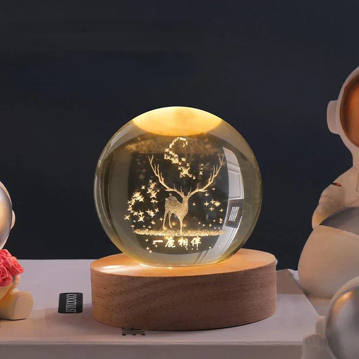 3D Verlichte Glazen Bol met Ruimtemotieven – Decoratieve Sfeerverlichting met LED | Sansoti