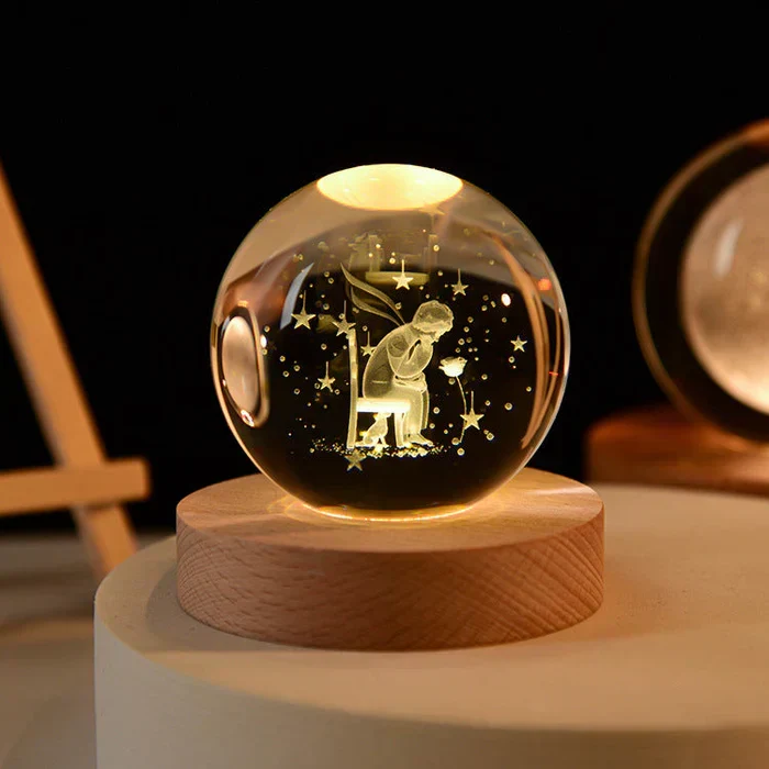 3D Verlichte Glazen Bol met Ruimtemotieven – Decoratieve Sfeerverlichting met LED | Sansoti