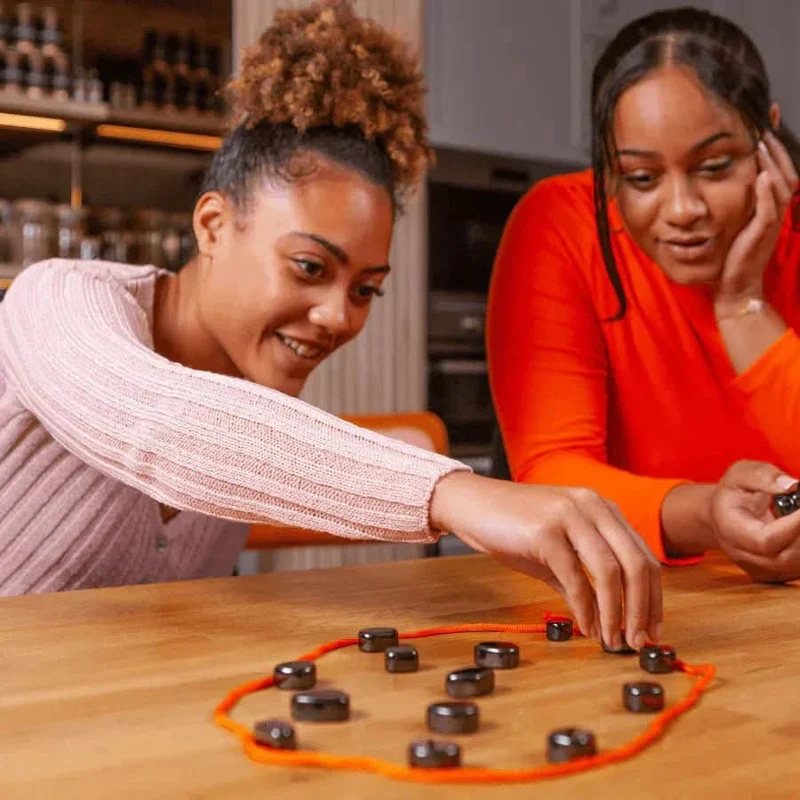 Magnetisch Schaakspel Reiseditie 30×30cm Opvouwbaar Bord Strategisch Bordspel voor Onderweg | Sansoti