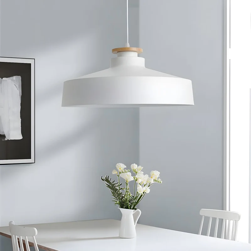 Hanglamp met Houten Kap en Aluminium Accent – Scandinavisch Design voor Eetkamer en Woonkamer | Sansoti